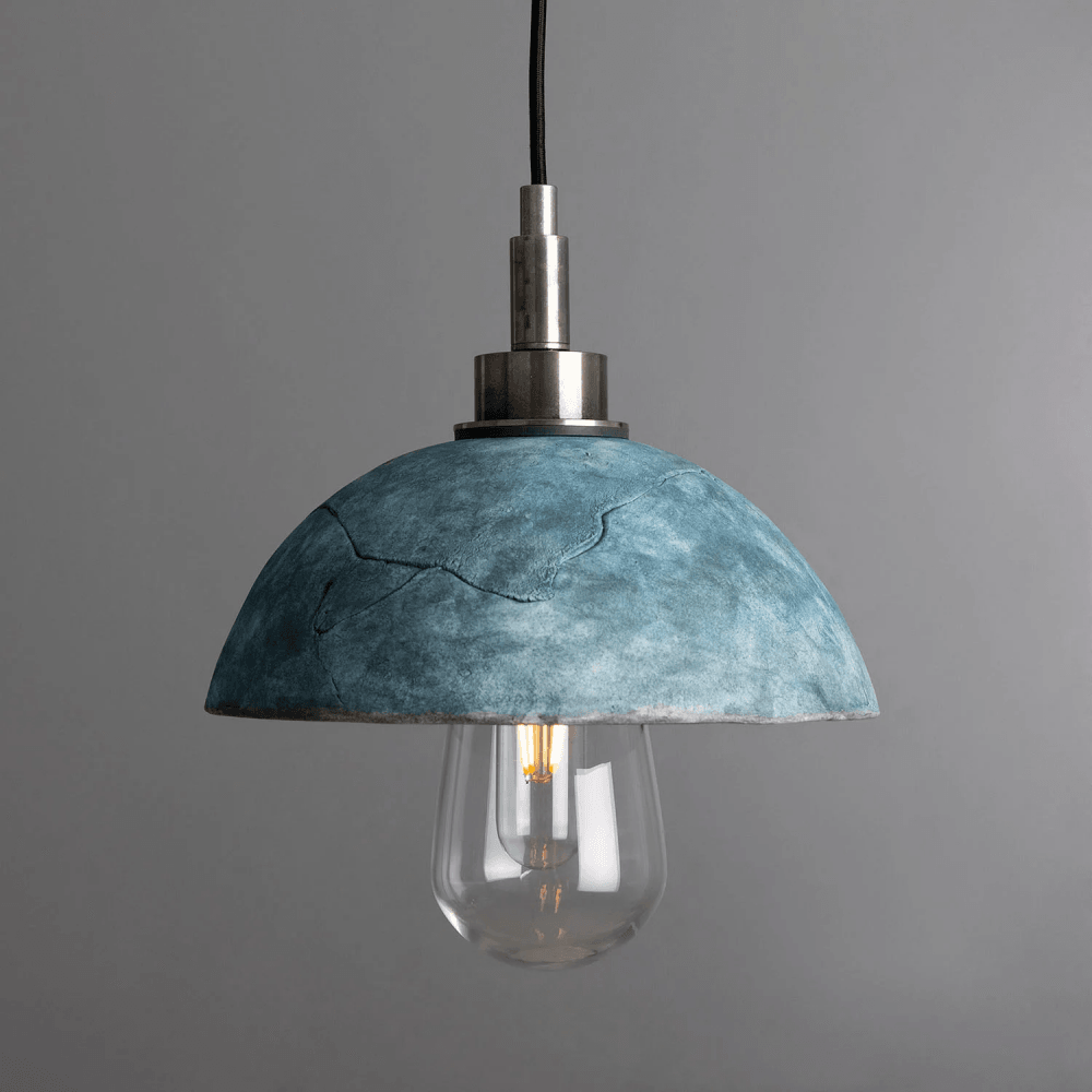 Blue Earth Kingii Pendant – Antique Brass Elegance
