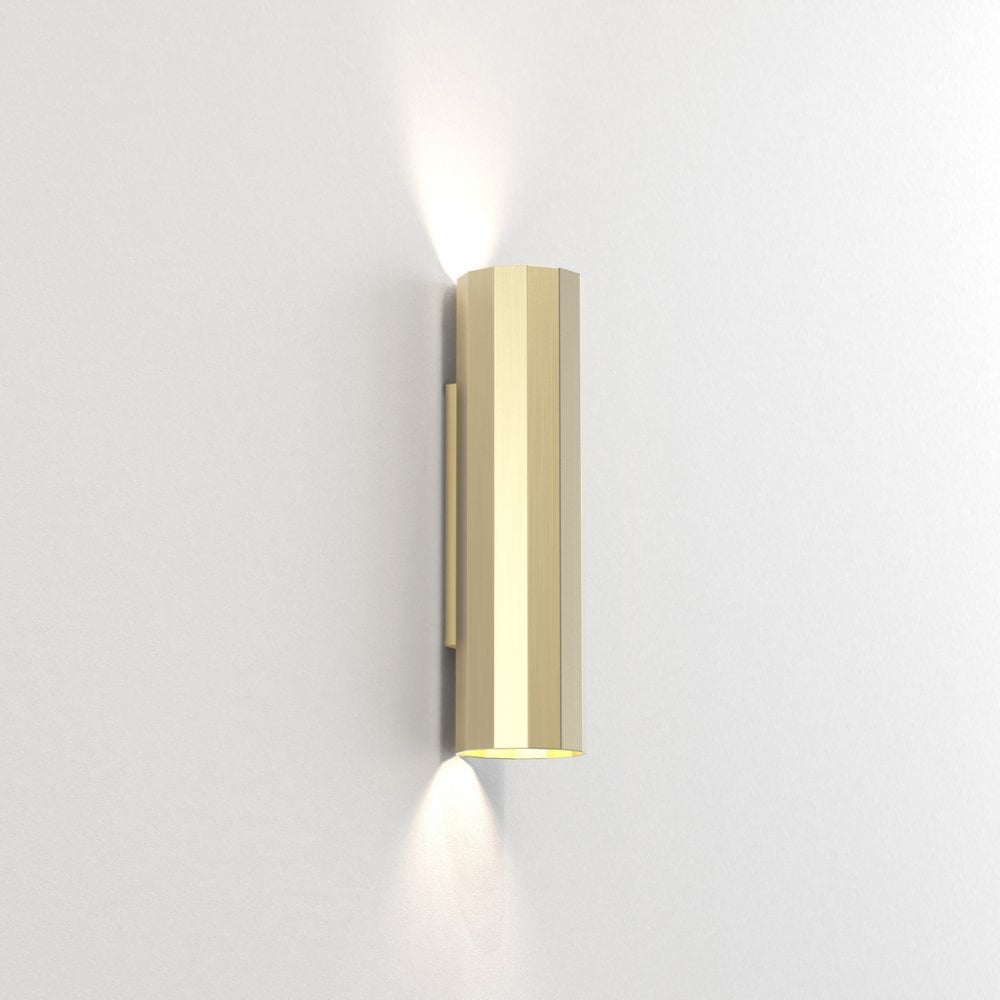 Sleek Zen Wall Light in Matte Gold