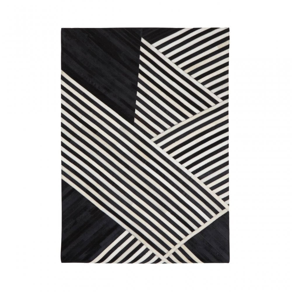 Safira Small Black And White Rug