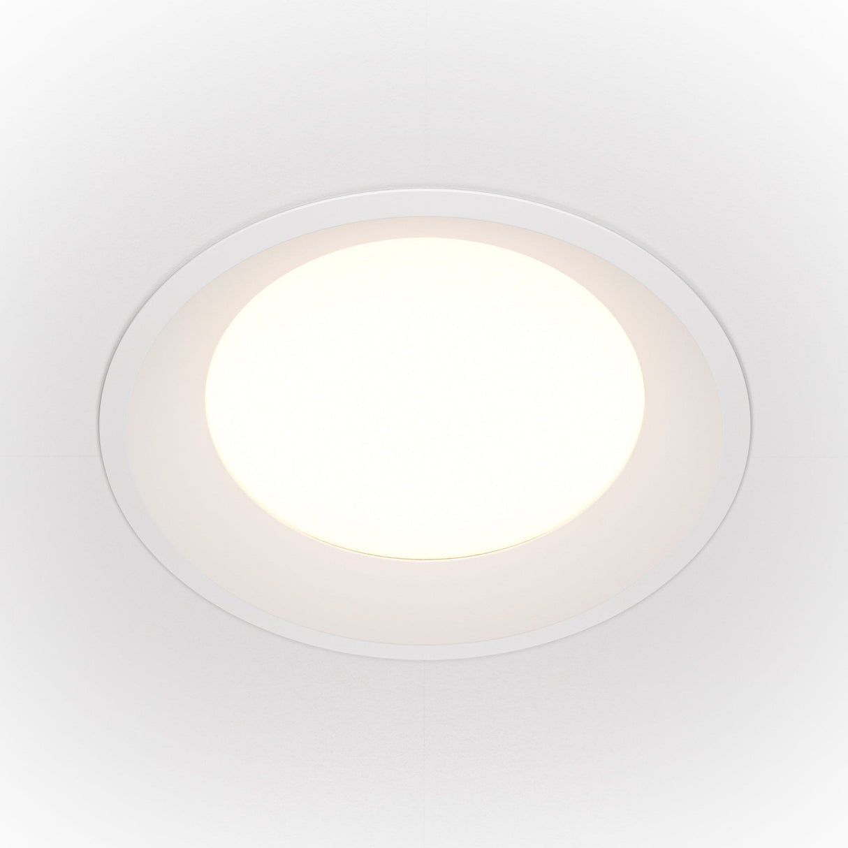 Sleek White Okno Downlight - Modern Recessed Lighting