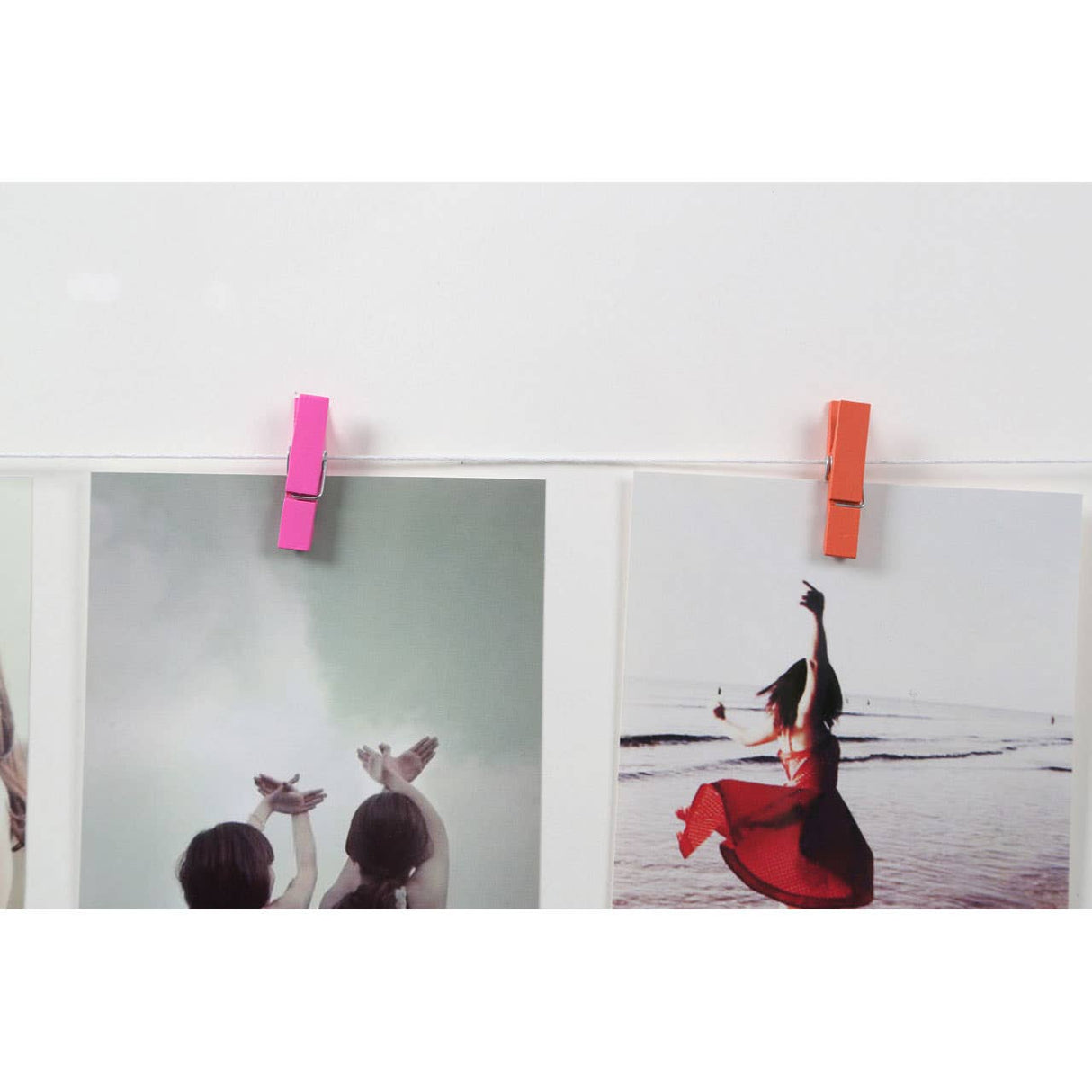 Deep Red 10 Peg Washing Line Photo Frame