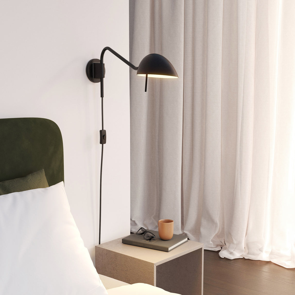 Matte Black Serge Wall-Mounted Plug-In Light