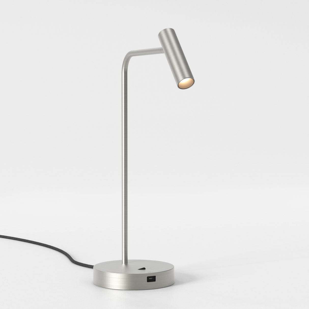 Modern Metallic USB-C Desk Lamp in Matte Nickel Finish