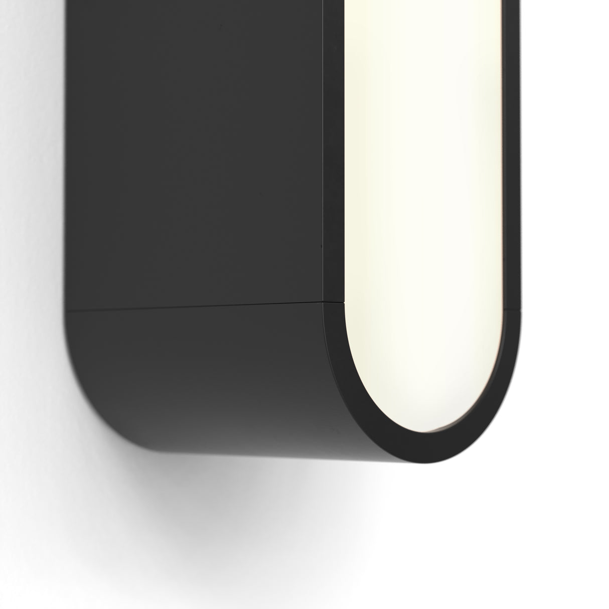 Atticus 600 Warm Glow