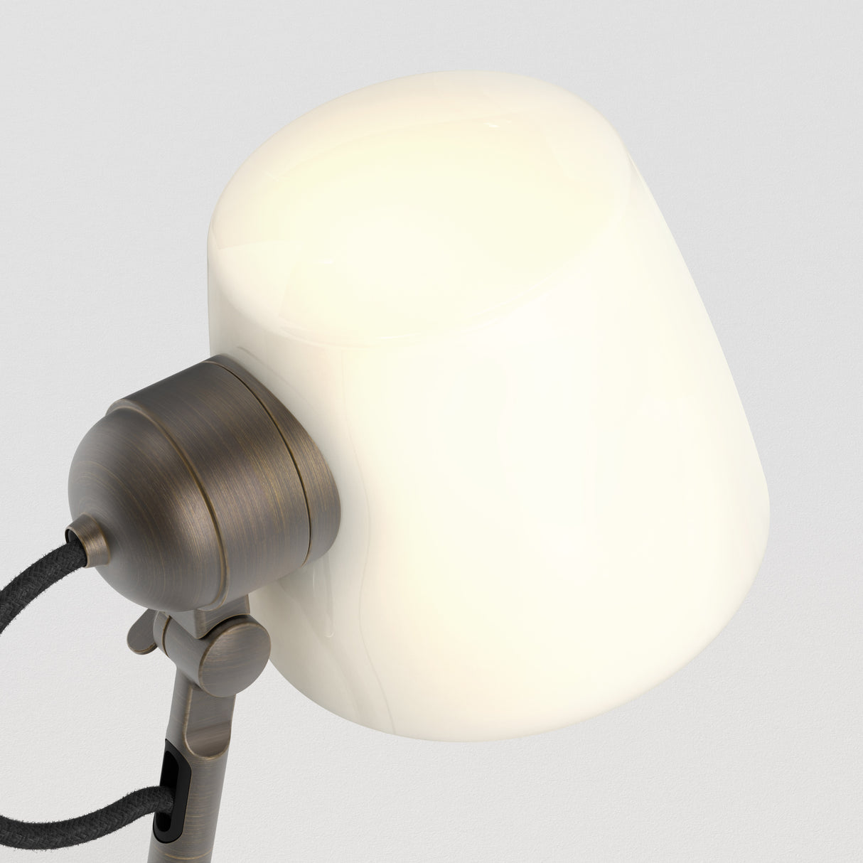 Elegant Imari Desk Lamp in Matte Nickel Finish