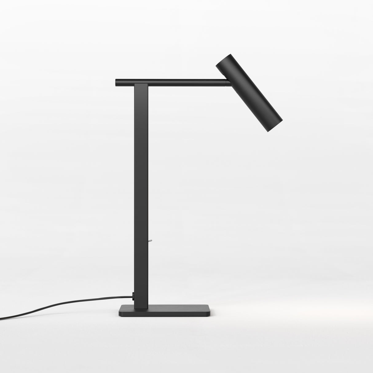 Sleek Matte Black Leda Desk Lamp