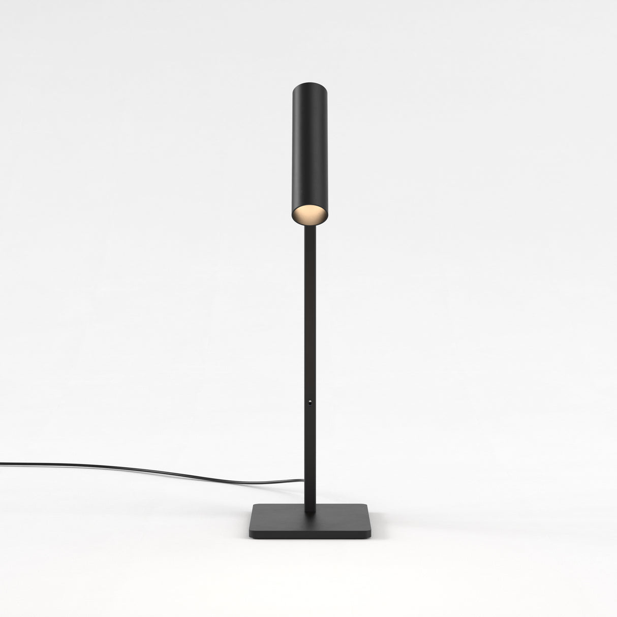 Sleek Matte Black Leda Desk Lamp