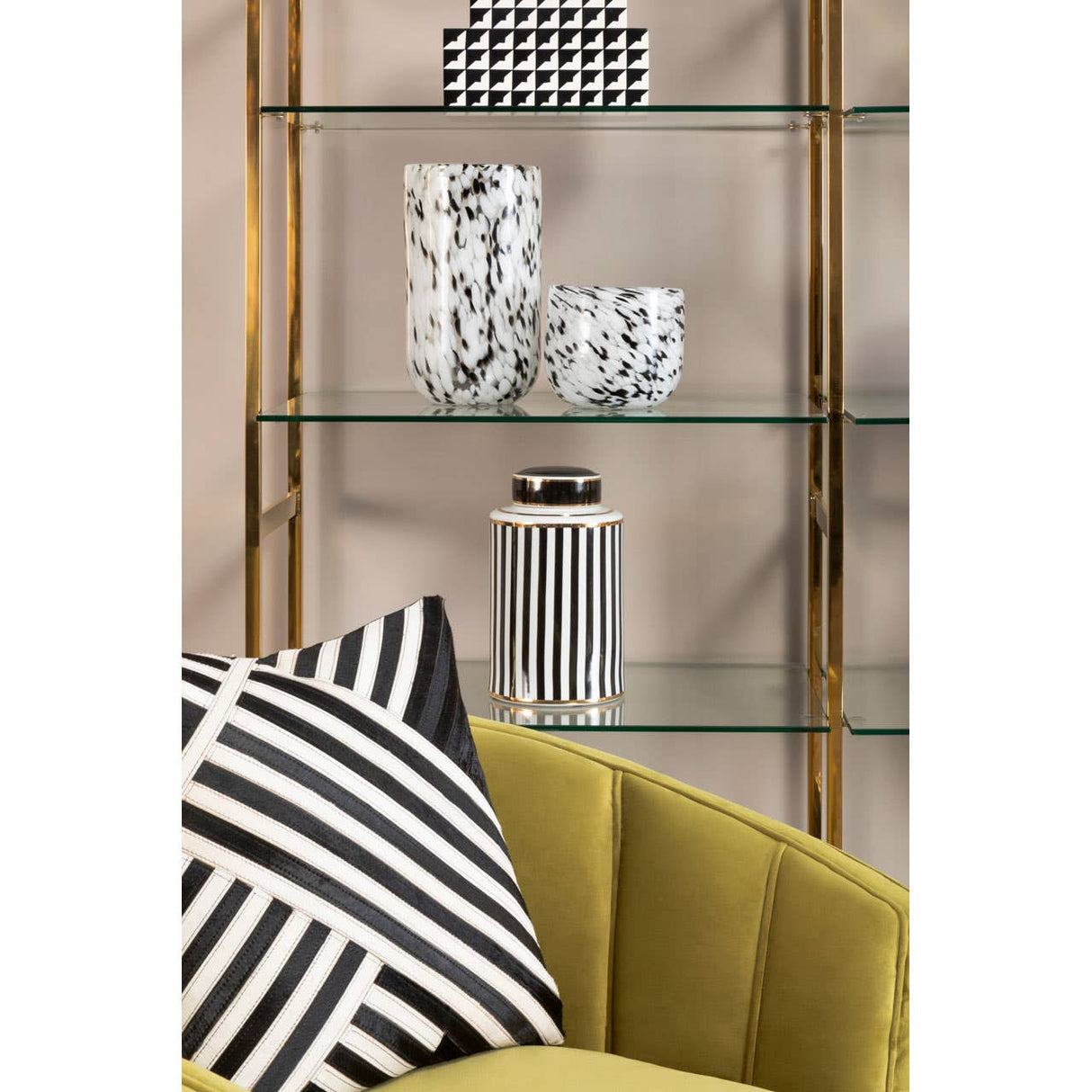 Carra Speckled Grey Planter