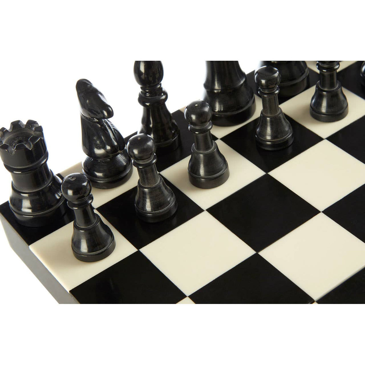 Churchill Games Black / White Chess Set