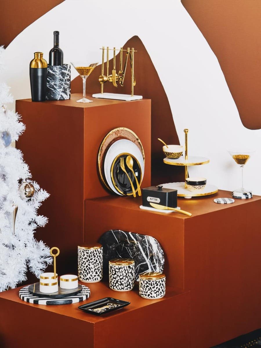 Salmo Oval Black Marble Serving Board