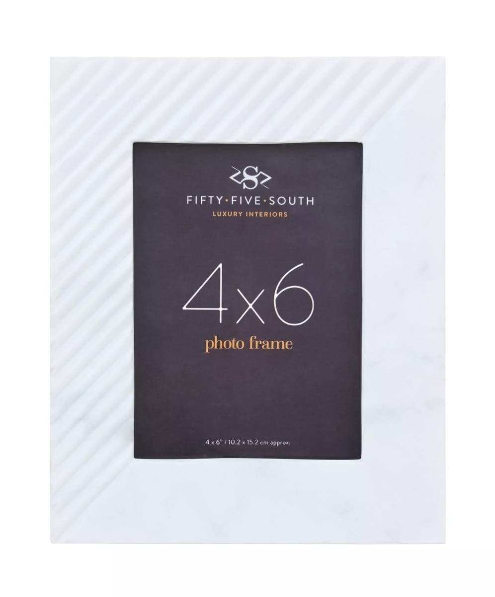 Oxana Small Ribbed White Marble Photo Frame