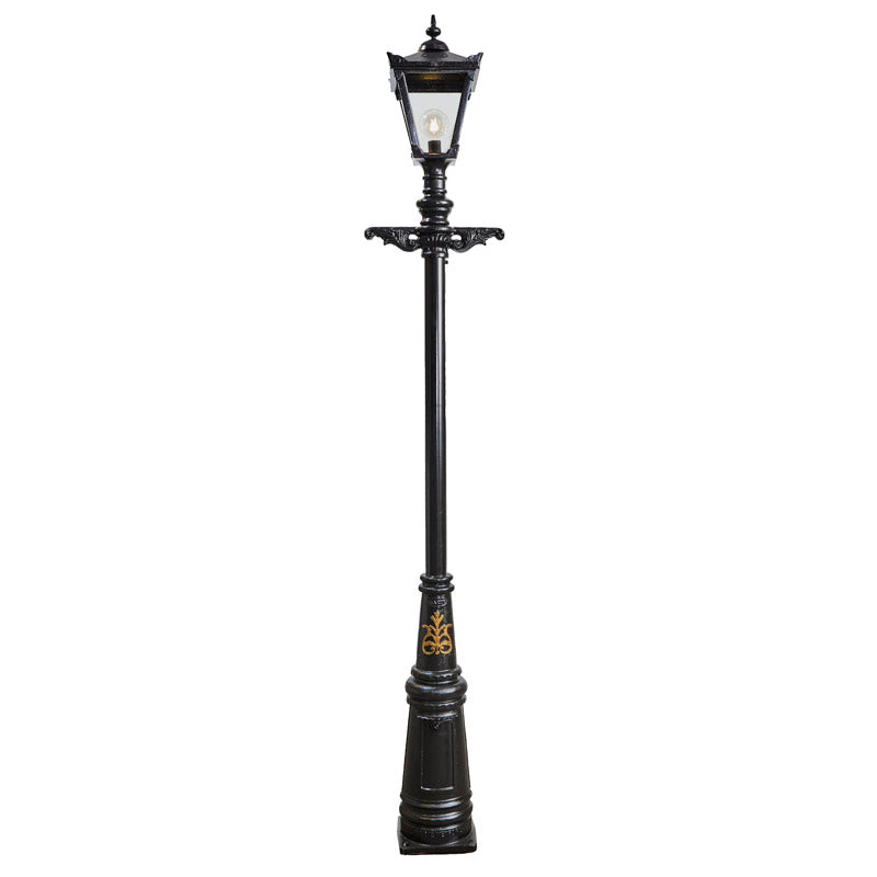 Victorian cast iron lamp post 3.31m (H003)