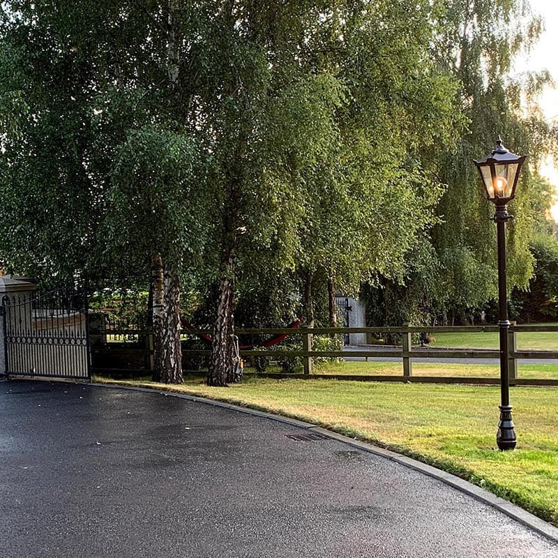 Victorian traditional cast iron lamp post 2.6m (H006)