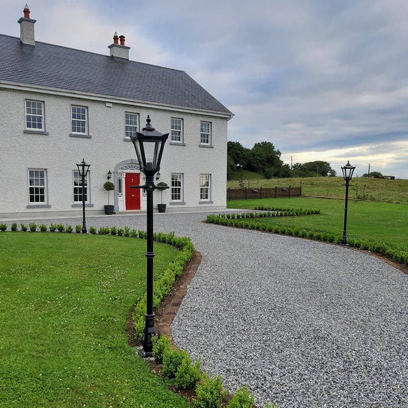 Victorian traditional cast iron lamp post 2.3m (H007)