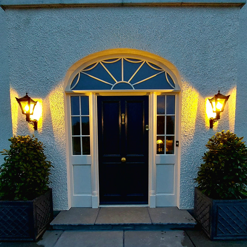 Victorian traditional cast iron wall light with decorative arm 0.58m (H043)