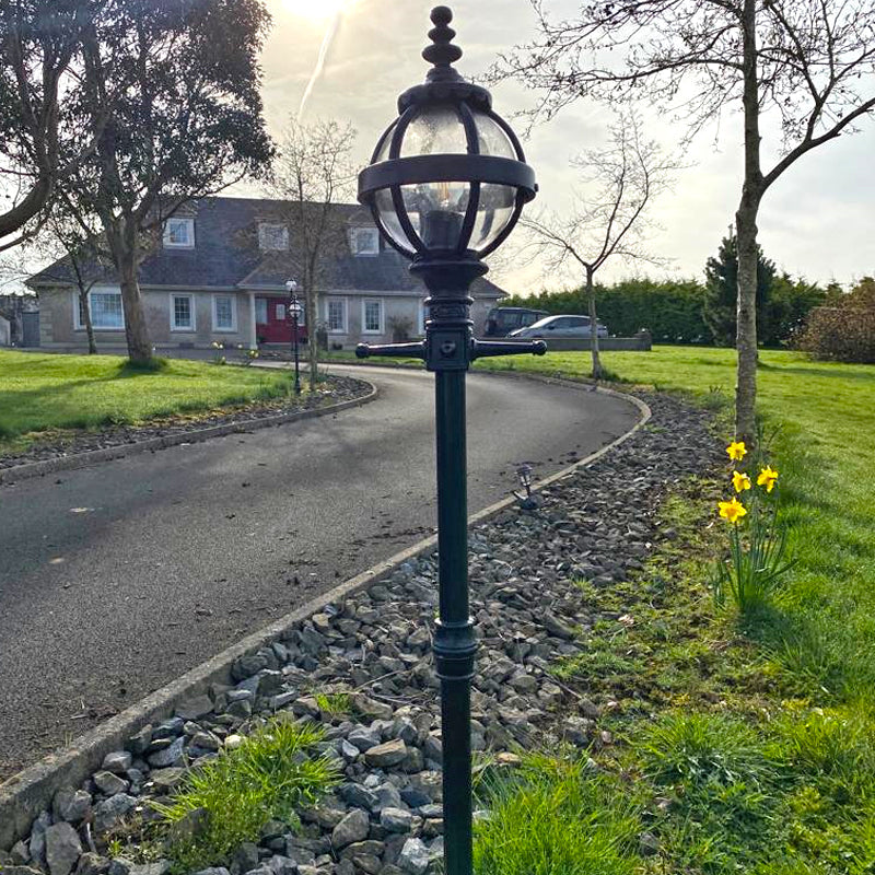 Victorian globe lamp post in cast iron 1.4m (H204)
