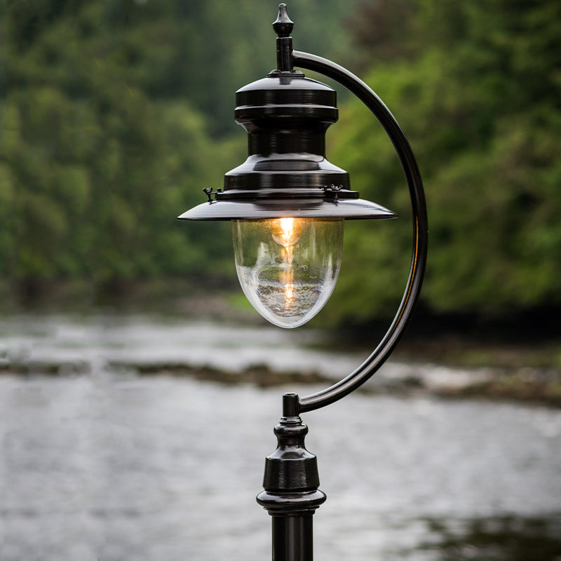 Vintage tear drop lamp post in cast iron and steel 3.7m (H501)