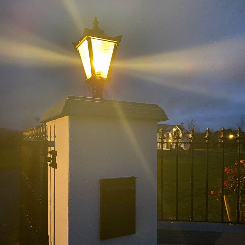 Victorian traditional cast iron pier light for flat pier caps 0.7m (H051)