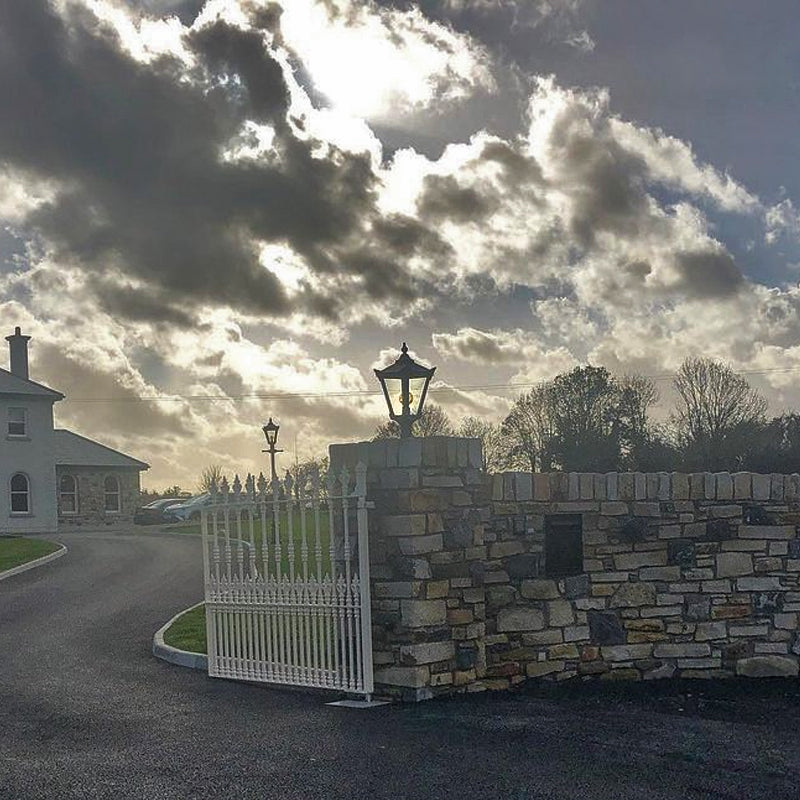 Victorian traditional cast iron pier light for flat pier caps 0.83m (H851)