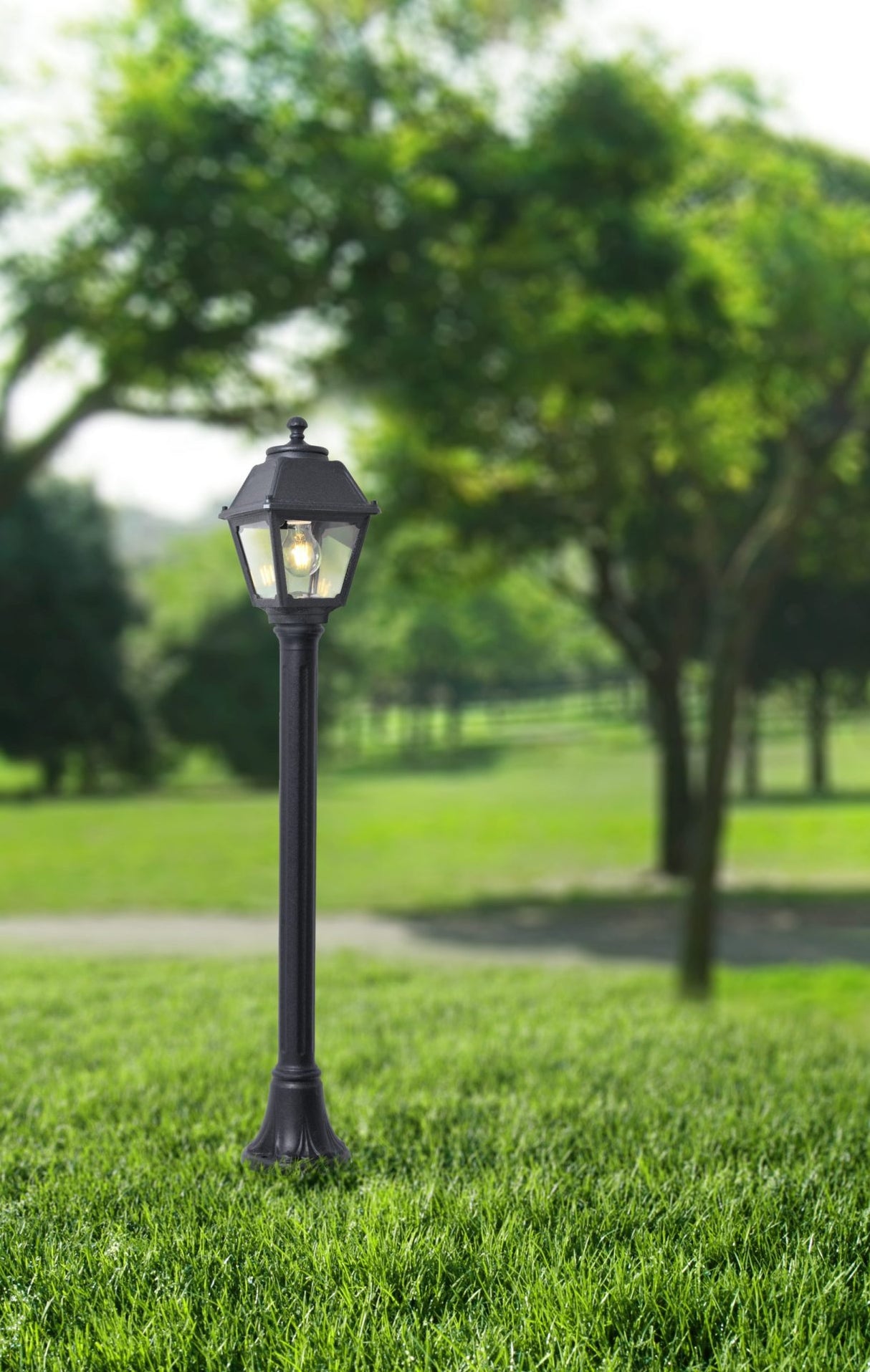 Mary Mizar E27 (No Lamp), Classic Post Lantern, Black/Clear