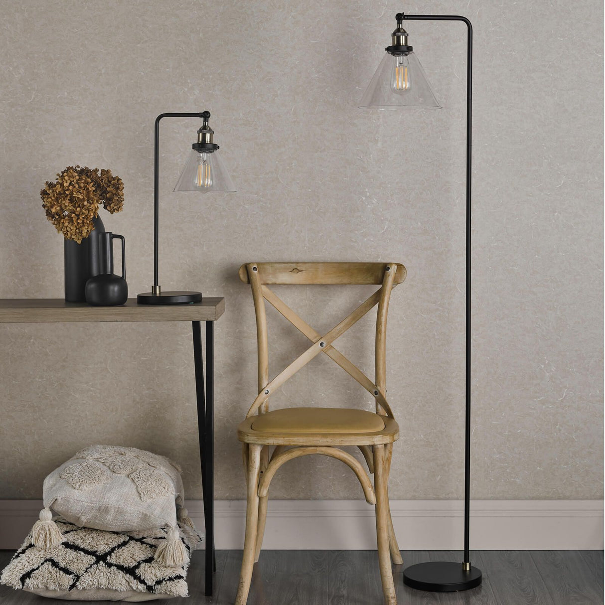Ray Table Lamp Antique Brass and Glass