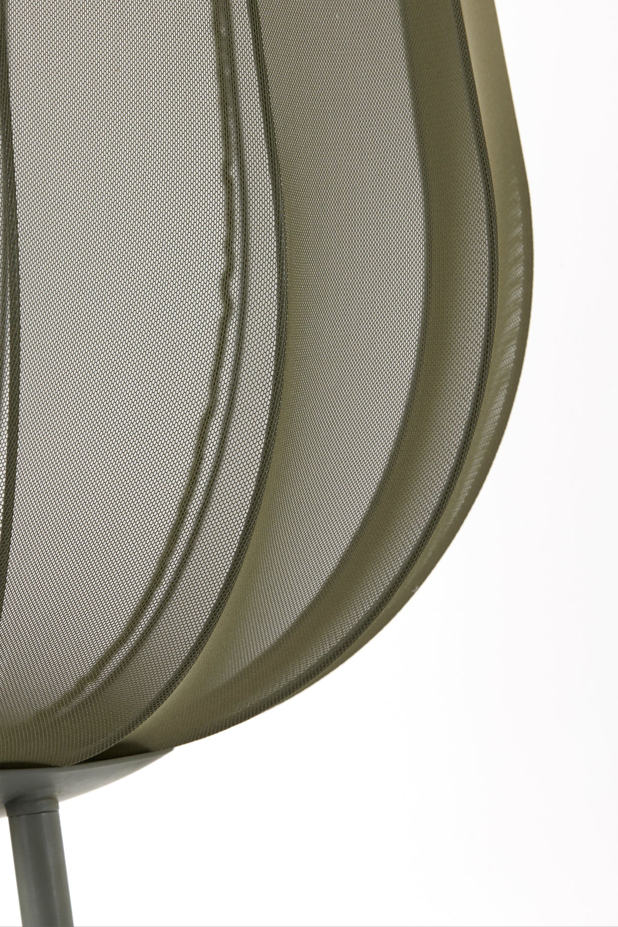 Elegant Tripod Floor Lamp in Dark Green, Ø42x132 cm - Plumeria Design