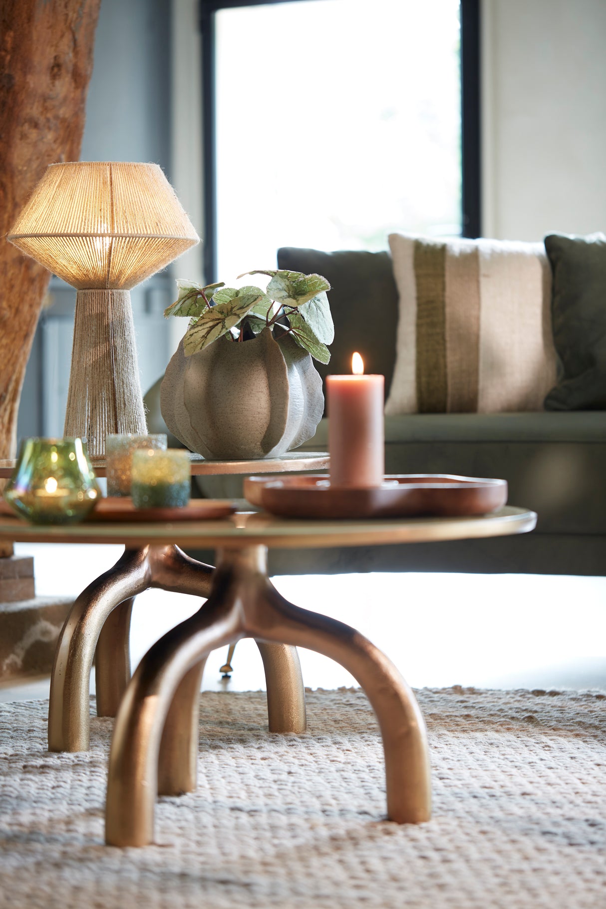 Jute Texture Table Lamp in Soft Green 57 cm