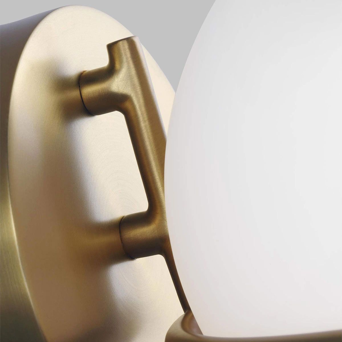 Apollo 1 Luxe Wall Light - Burnished Brass