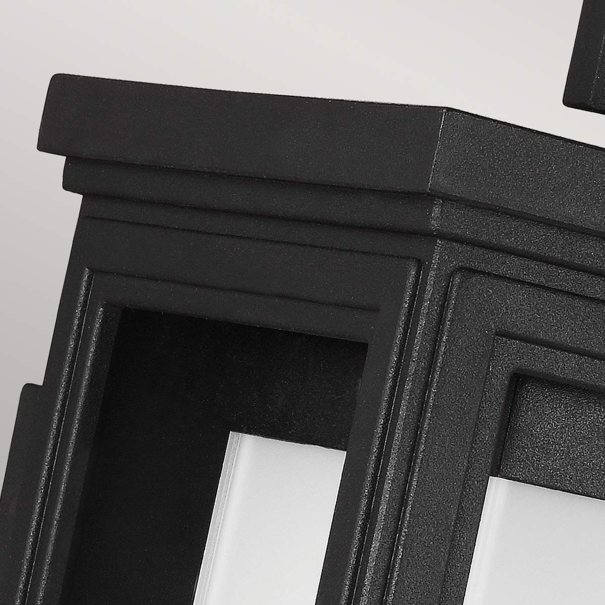 Roscoe Contemporary Coach-Style Wall Lantern