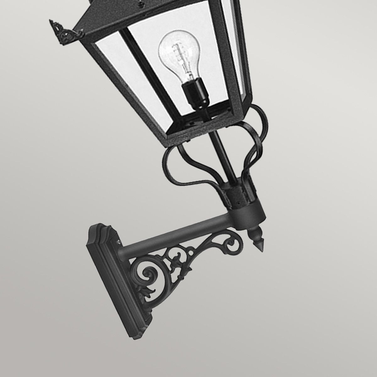 Victorian Elegance: Grampian Outdoor Wall Light Lantern