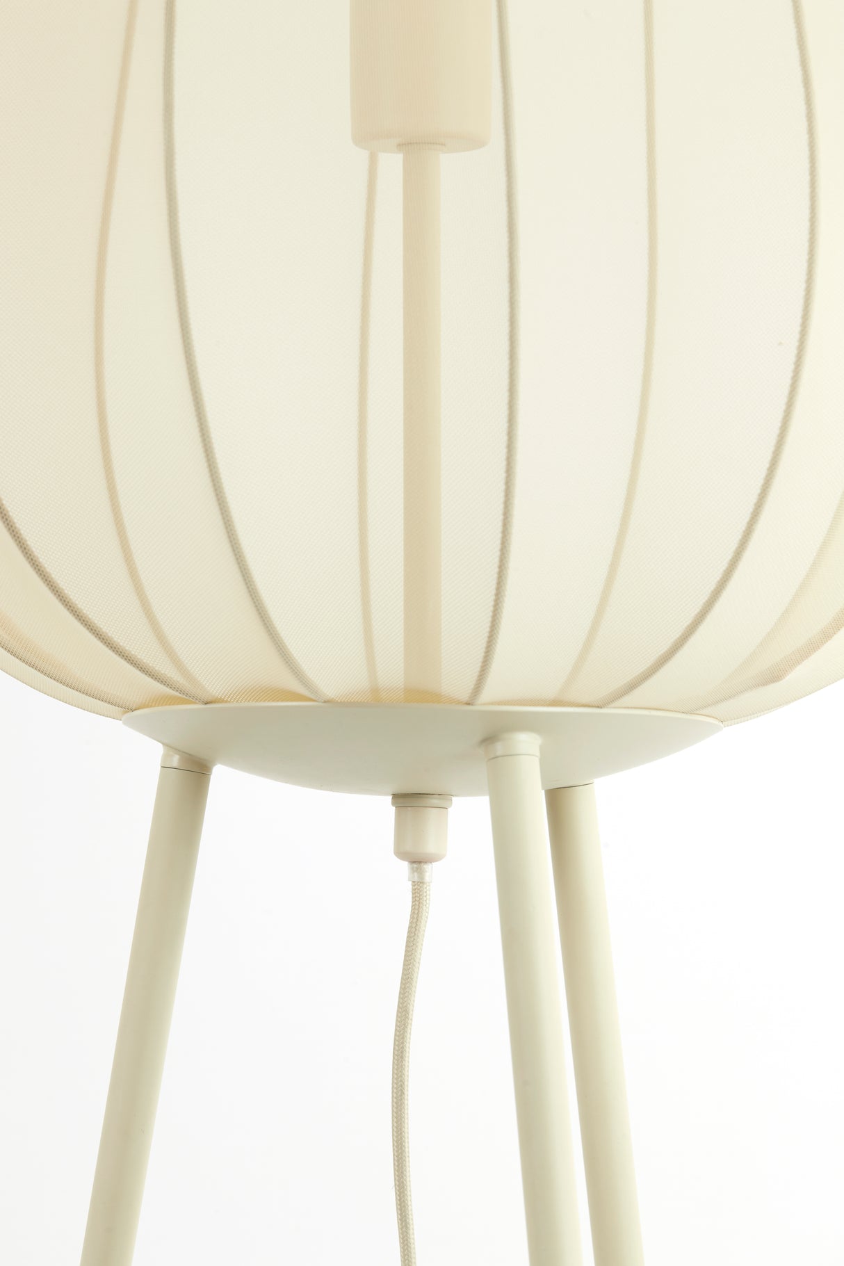 Elegant Tripod Floor Lamp with Plumeria Sand Finish - Ø42x132 cm