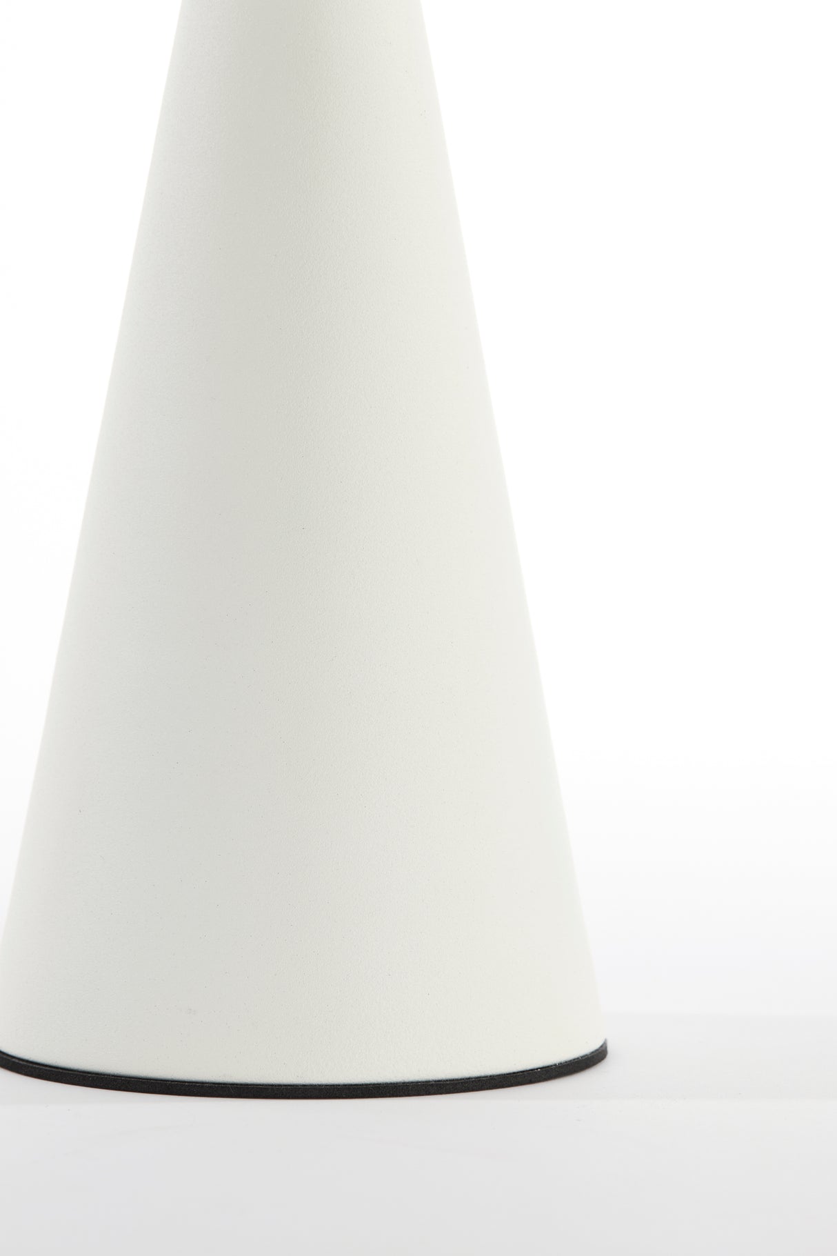 Table Lamp LED Ankenta Cream - Modern Elegance 13x28.5 cm