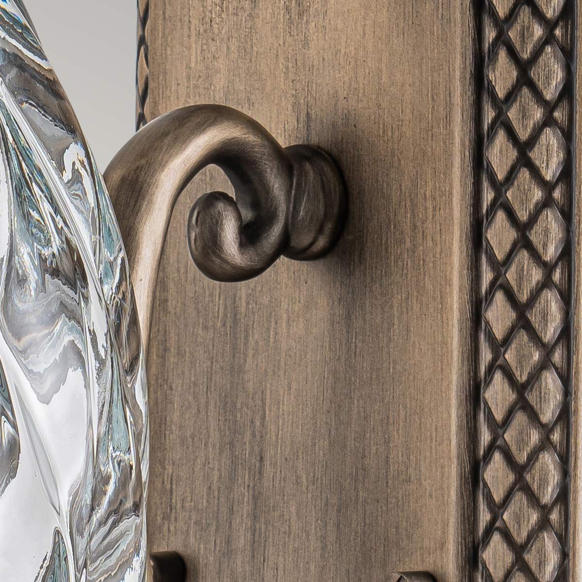 Plantation 1lt Medium Wall Lantern Burnished Bronze