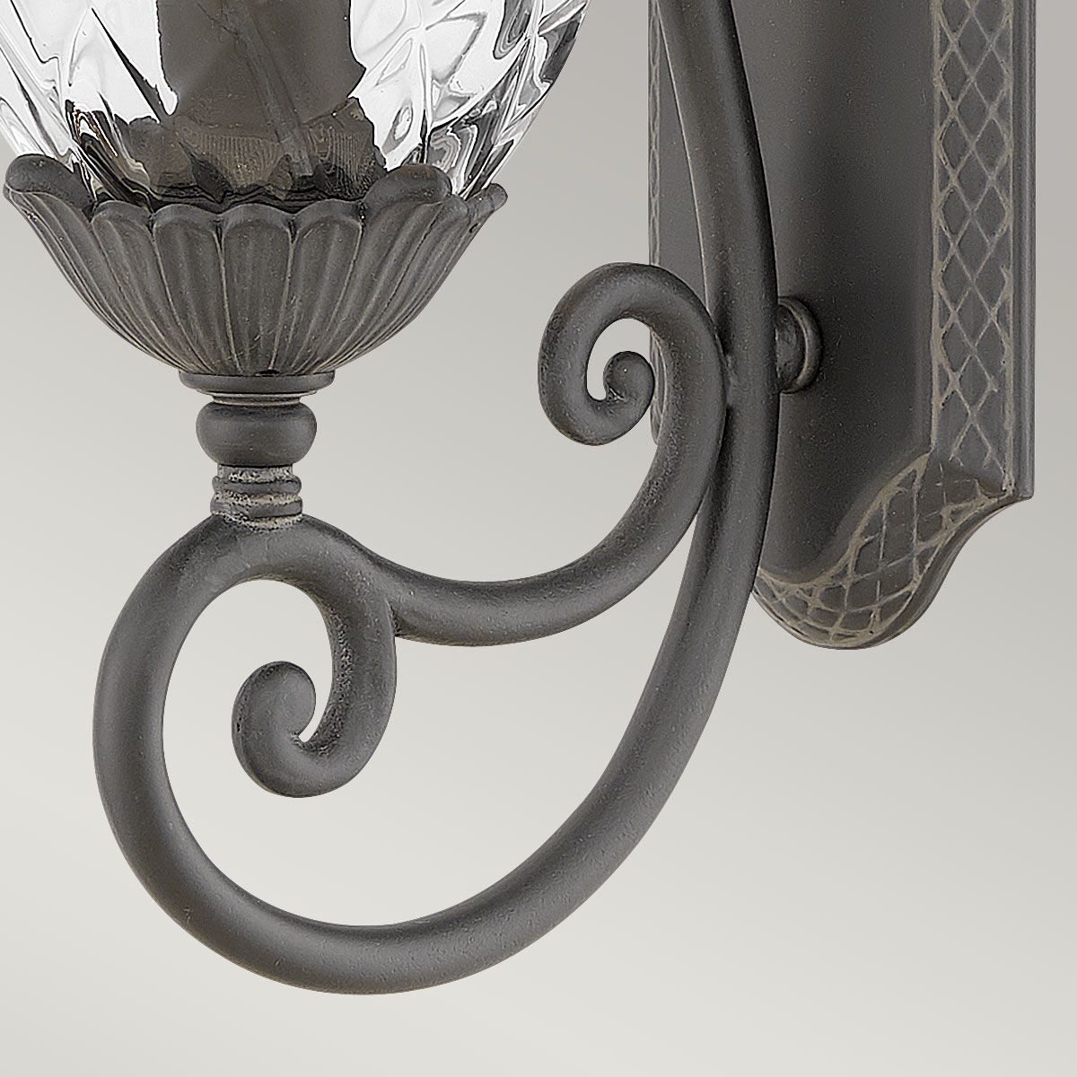 Plantation 1lt Medium Wall Lantern Museum Black