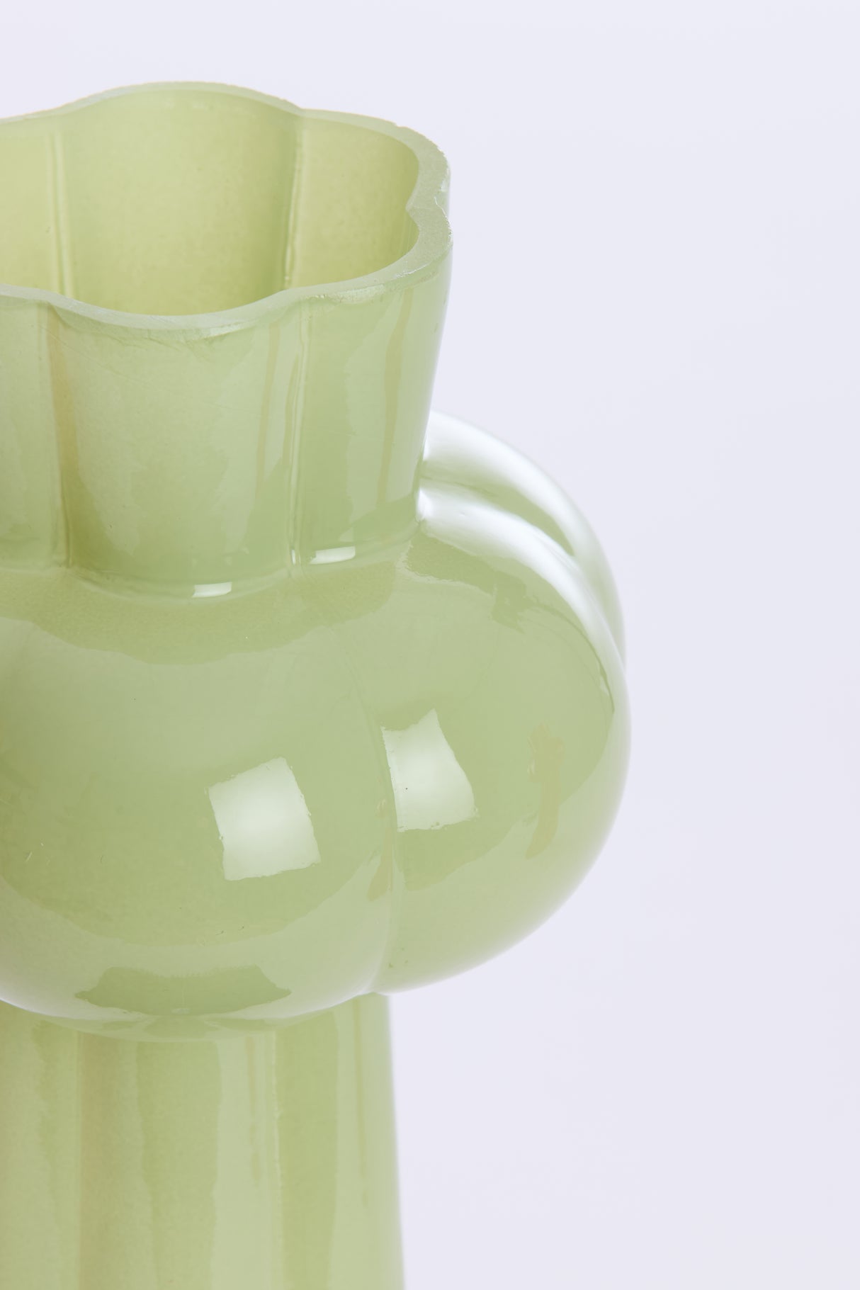 Mint Green Glass Vase - Dimensions Ø16x35.5 cm