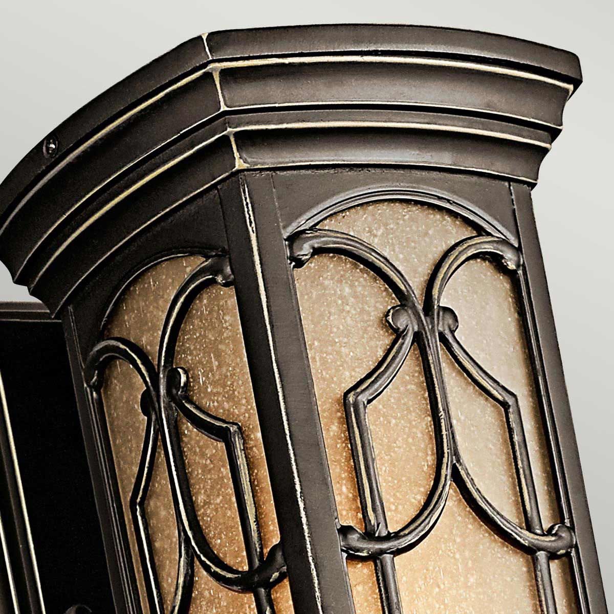Traditional European-Style Bronze Wall Lantern