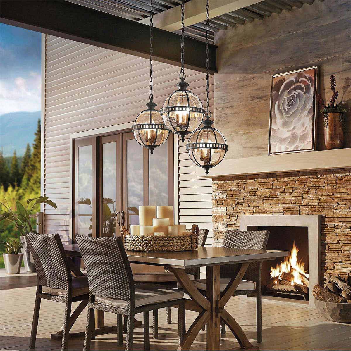 Victorian Charm 3-Light Chain Lantern in Londonderry Bronze