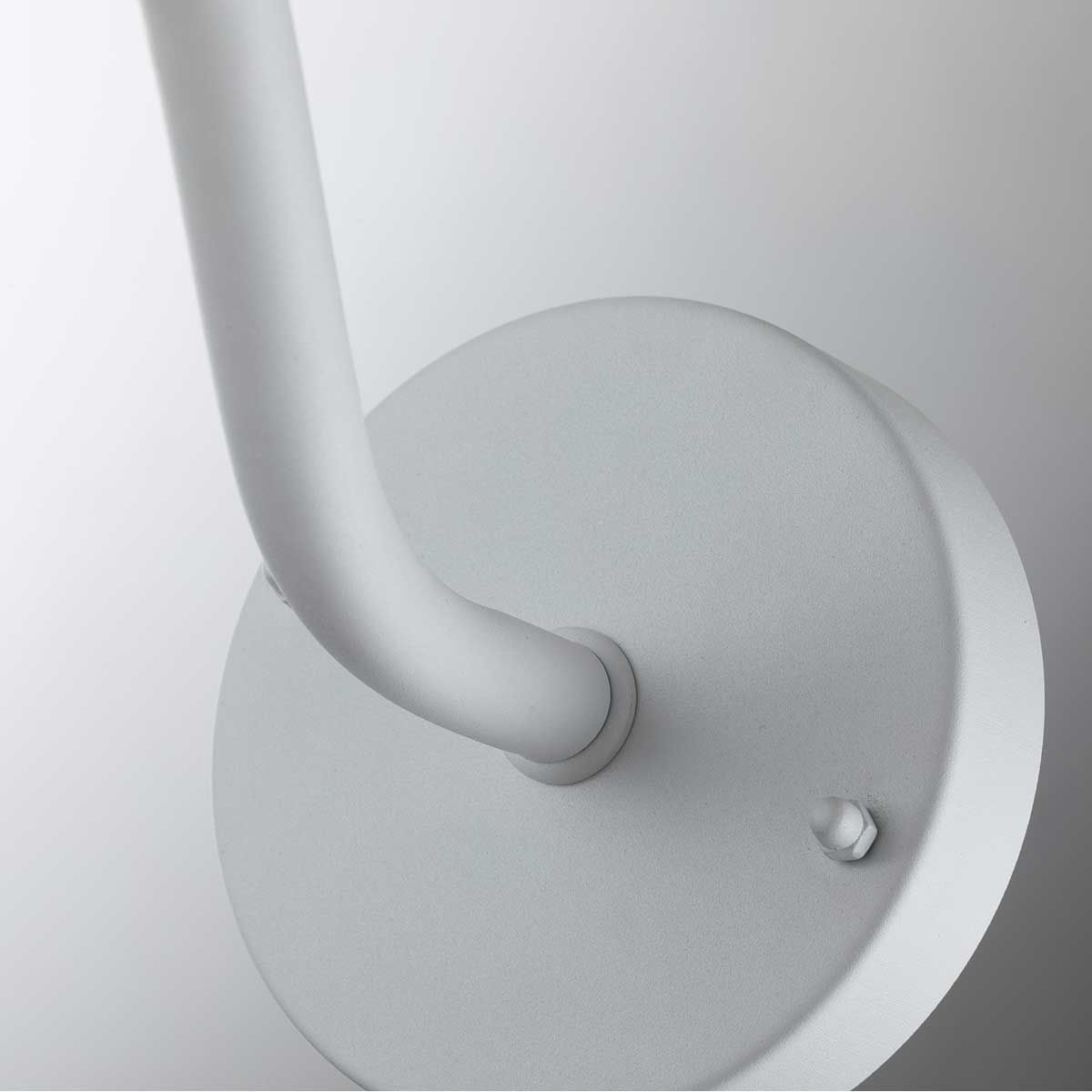 Scandinavian Swan Neck Outdoor Wall Lantern in White Finish