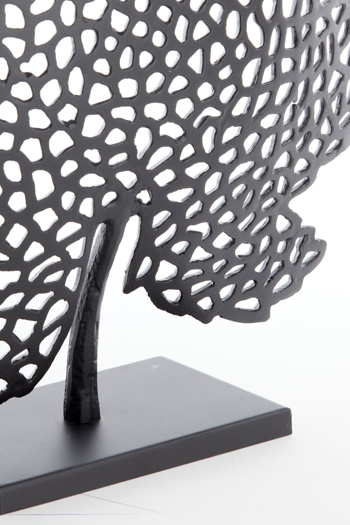 Black Leaf Sculpture on Stand 22x8x30 cm