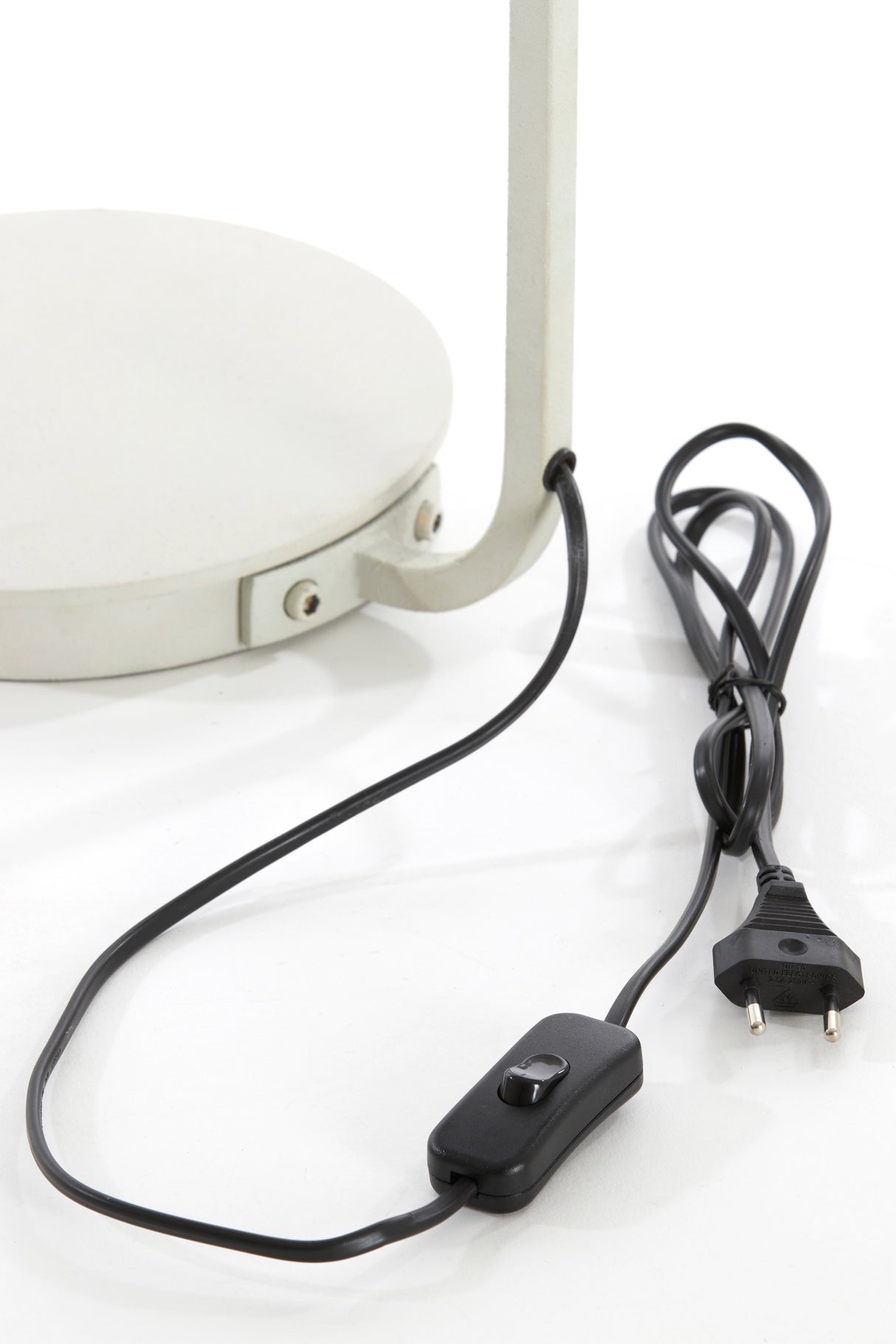 Elegant Cream Modern Floor Lamp - 164 cm Tall