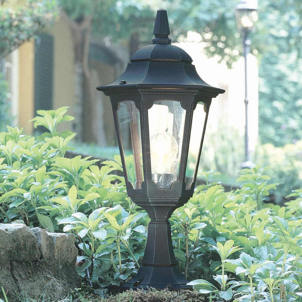 Elegant Black Die-Cast Aluminium Pedestal Lantern
