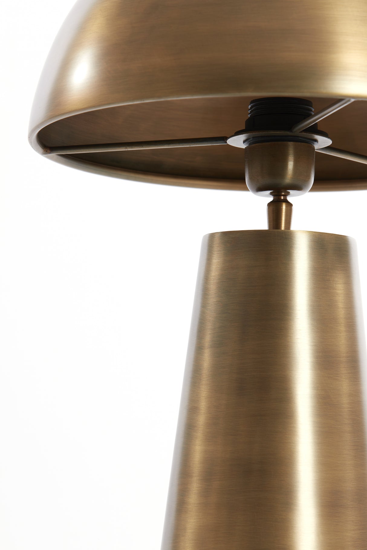 Elegant Antique Bronze Table Lamp - 31x52 cm Dita Design