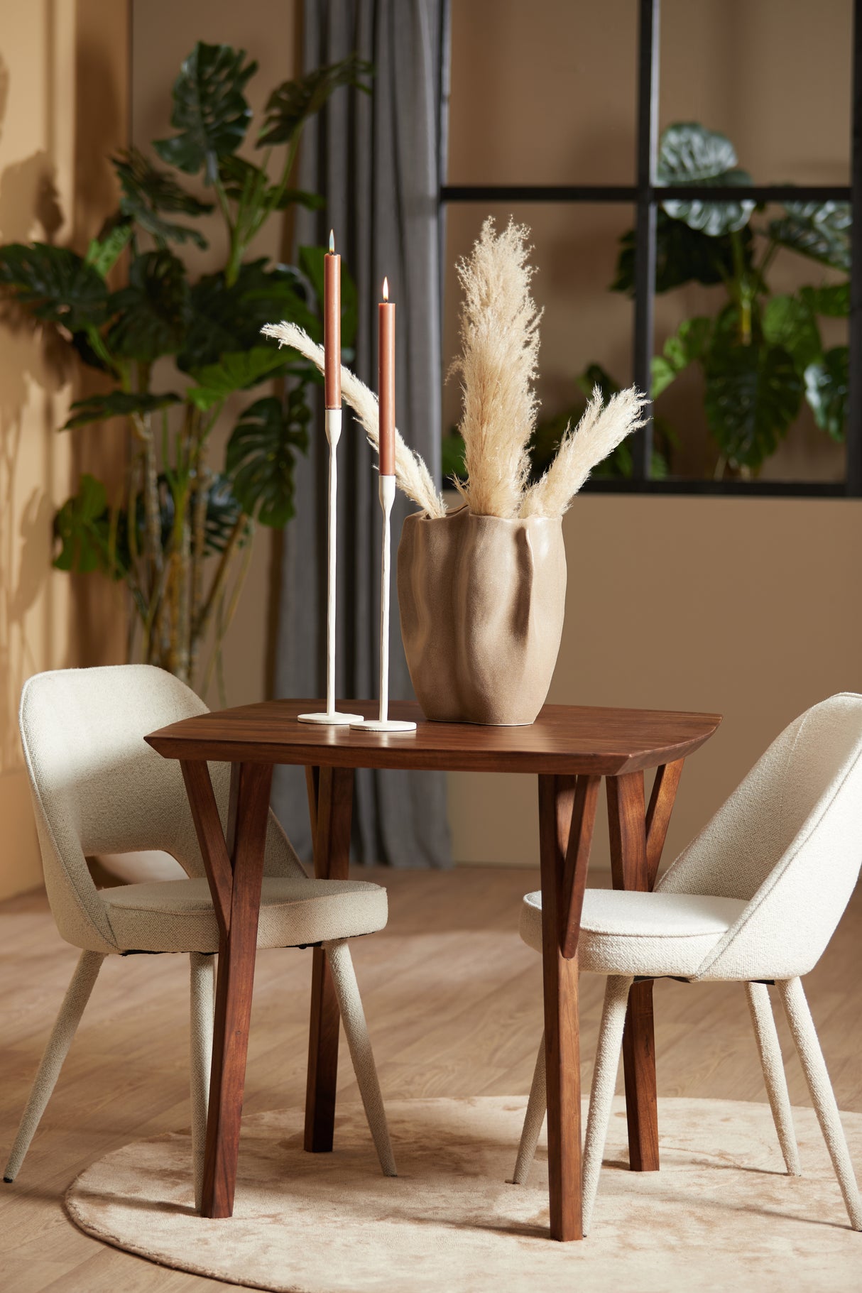 Elegant Icarus Cream Candle Holder, 10.5x50 cm