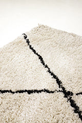 Handwoven Natural-Black Xamuri Rug, 300x200 cm