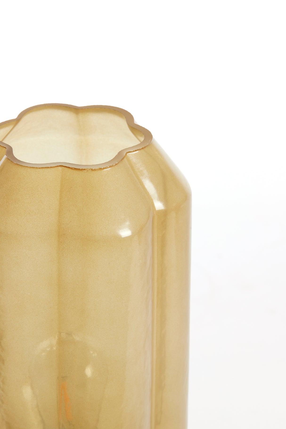 Title: Elegant Milky Yellow Glass LED Table Lamp Ø15x27 cm with Gold Accents