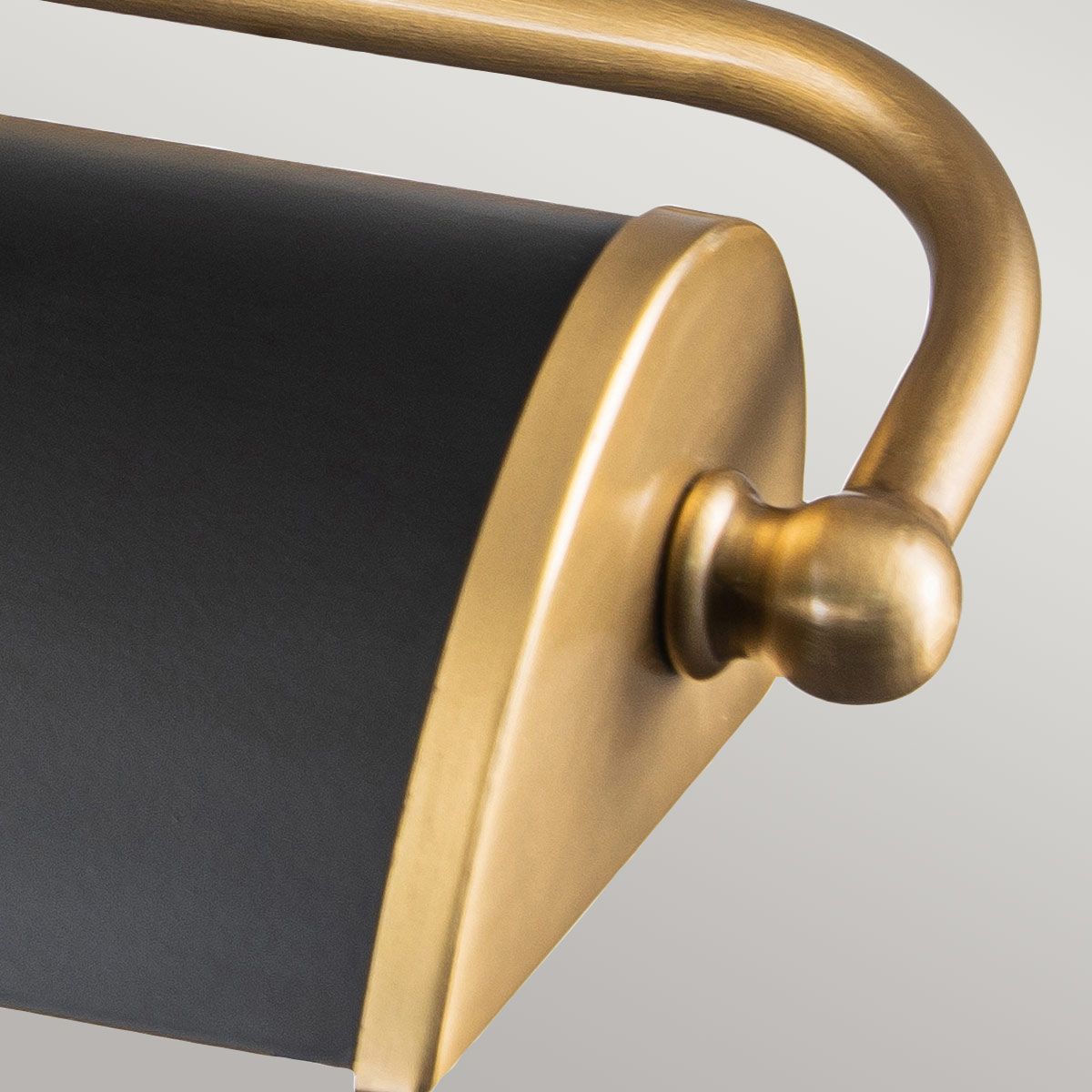 Winchfield 2lt Medium Picture Light Aged Brass & Matte Black