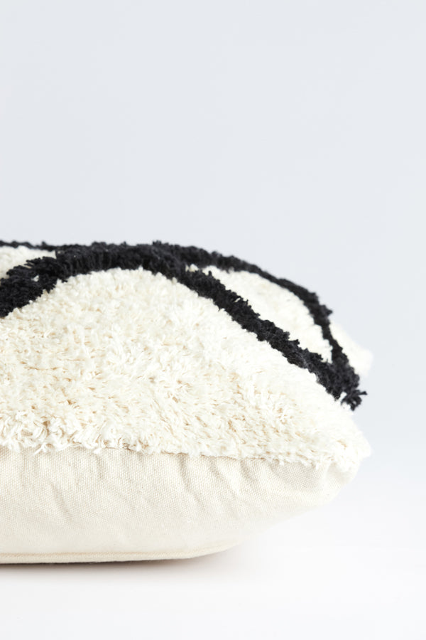 Natural Black Fulda Cushion - 60x30 cm
