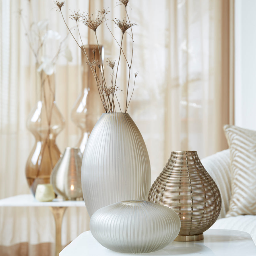 Shiny Gold Tealight Holder Ø18x21 cm - Suneku Design