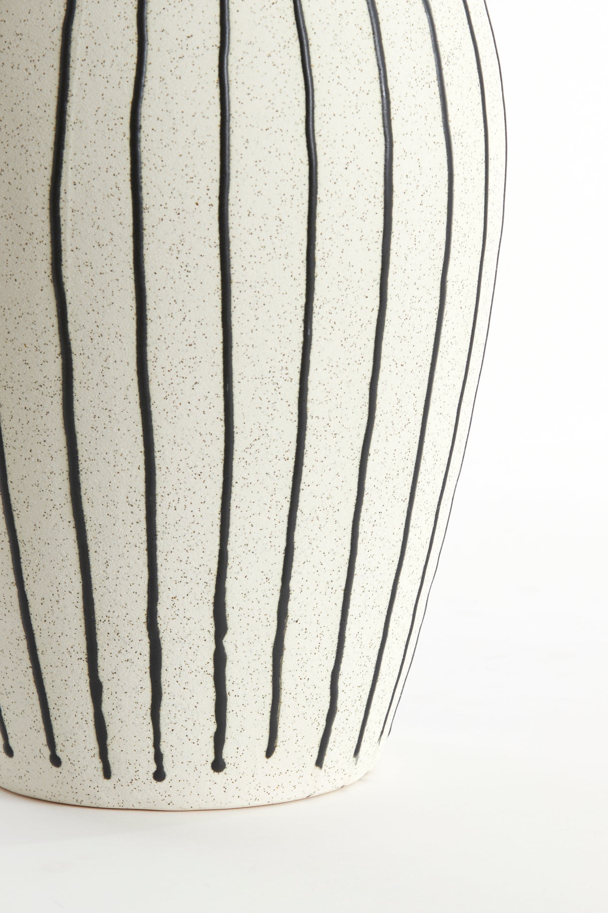Artisan Dipped Ceramic Vase - Cream & Black Finish